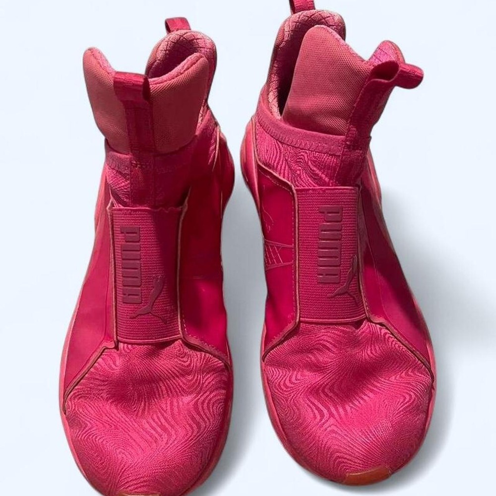 Puma neón pink high top Fierce trainers size 8.5